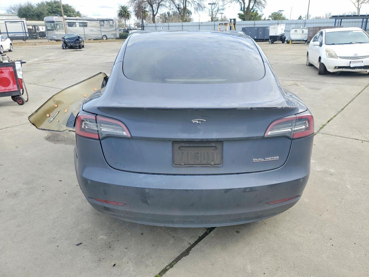 2021 Tesla Model 3 - Image 6