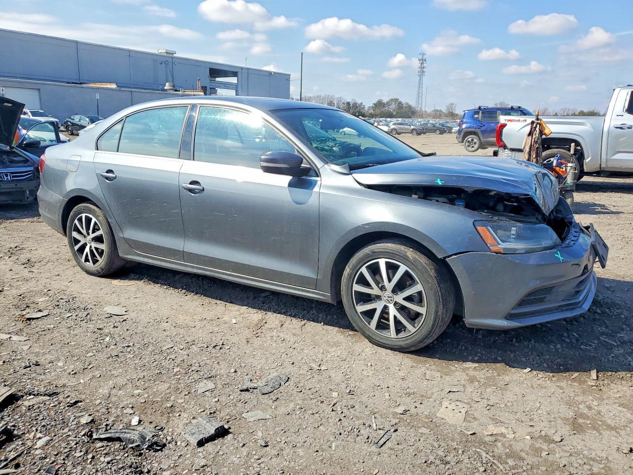 2017 Volkswagen Jetta Se - Фото 4