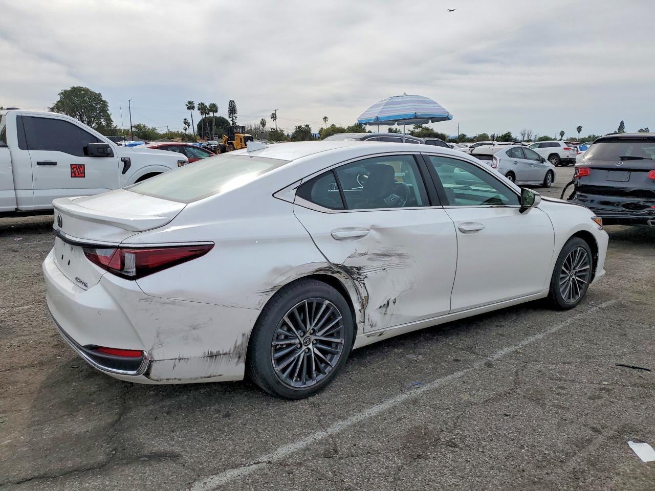 2024 Lexus Es 300H Base - Фото 3