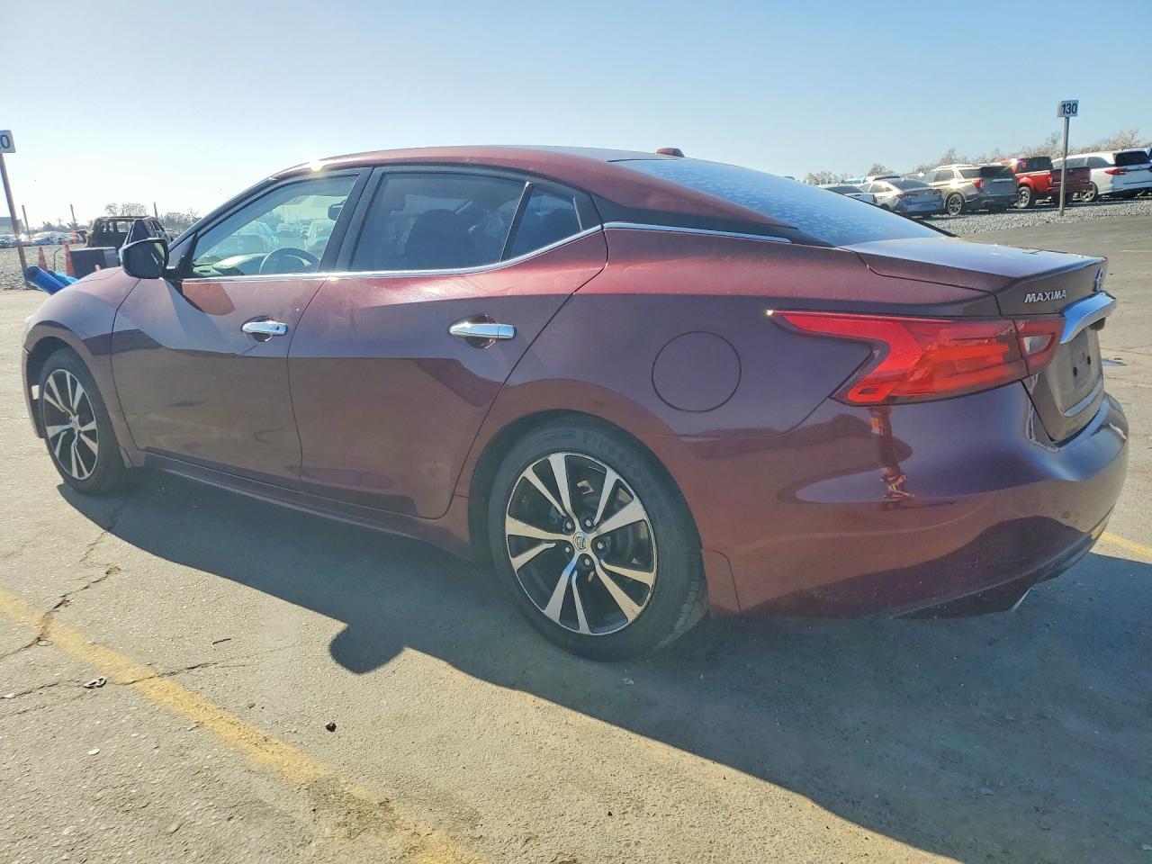 2018 Nissan Maxima 3.5S - Image 2