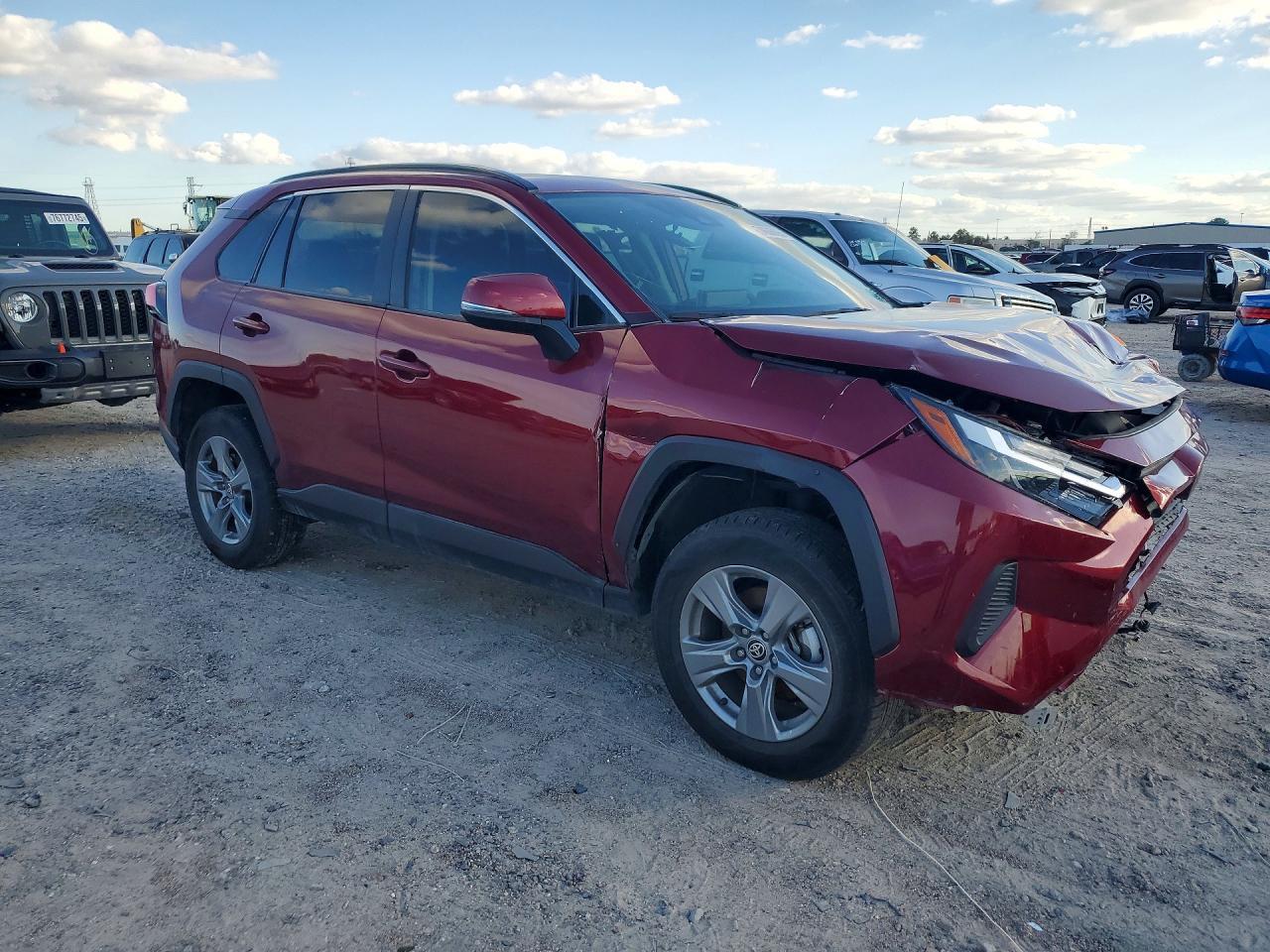 2024 Toyota Rav4 Xle - Фото 4