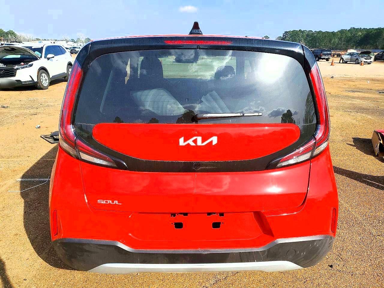 2025 Kia Soul Lx - Image 6
