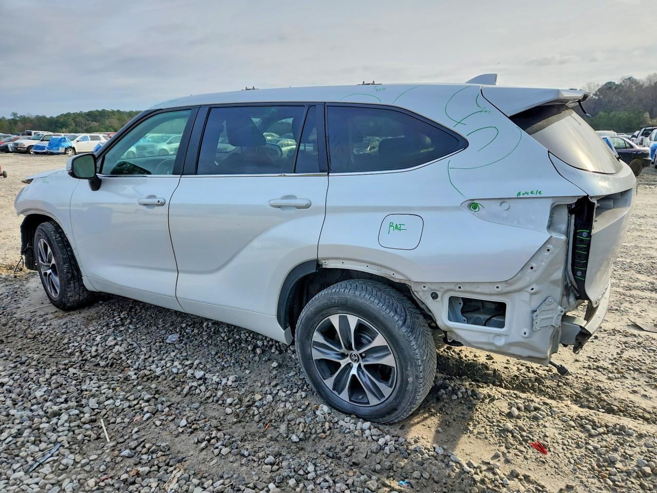 2023 Toyota Highlander Xle - Фото 2