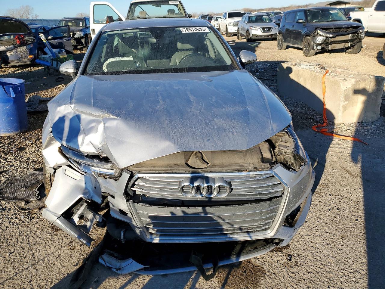 2019 Audi A4 Premium Plus - Фото 5