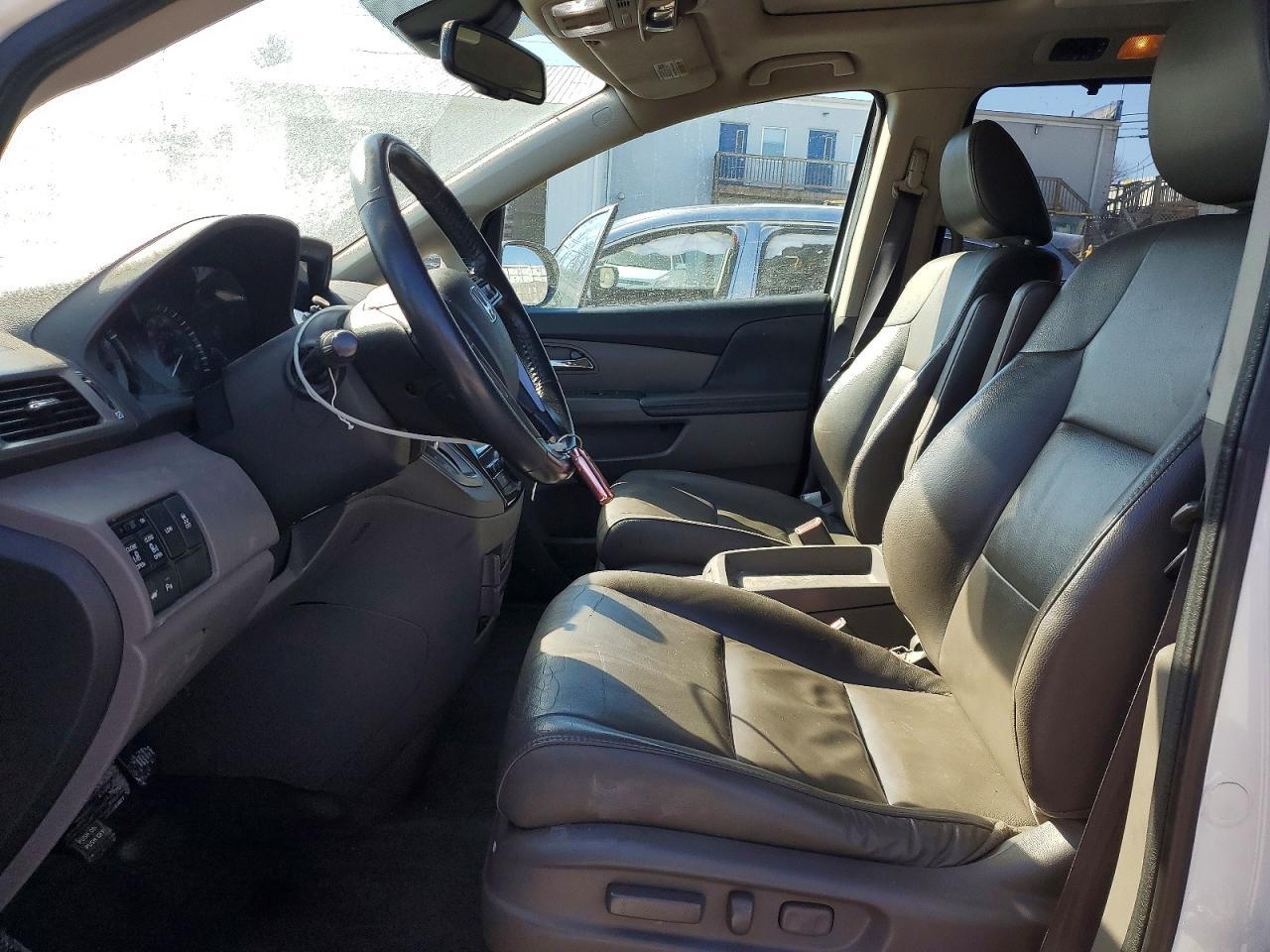 2016 Honda Odyssey Touring - Фото 7