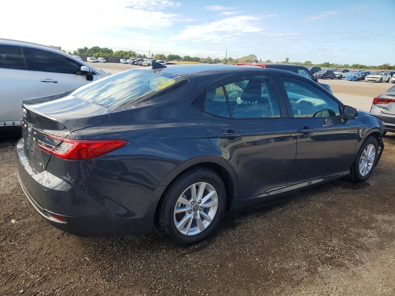 2026 Toyota Camry Le - Image 3