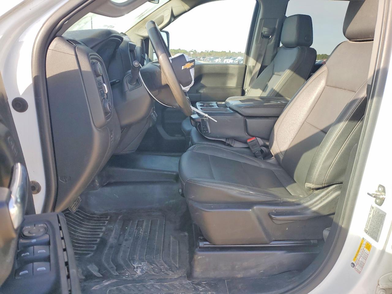 2024 Chevrolet Silverado K2500 Heavy Duty - Image 7