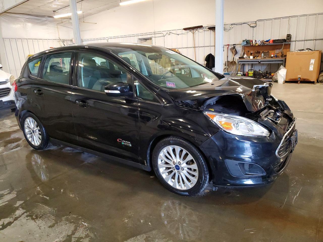2017 Ford C-Max Se - Фото 4