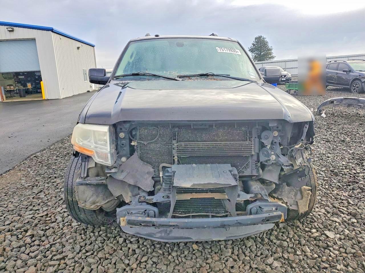 2016 Ford Expedition Limited - Image 5