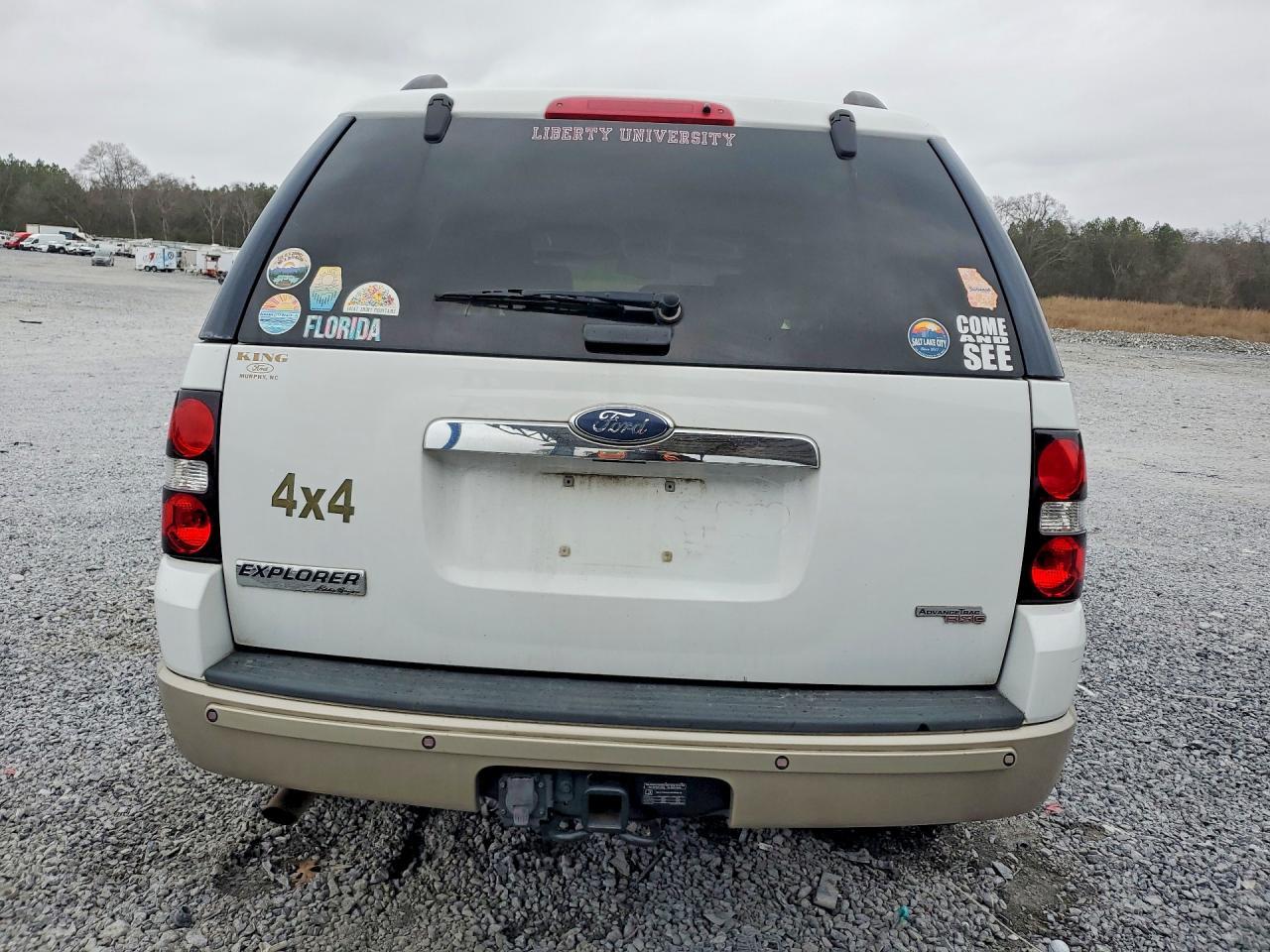 2006 Ford Explorer Eddie Bauer - Image 6