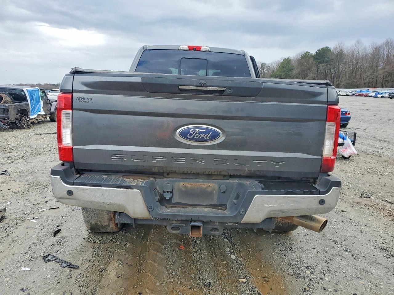 2018 Ford F250 Super Duty - Фото 6
