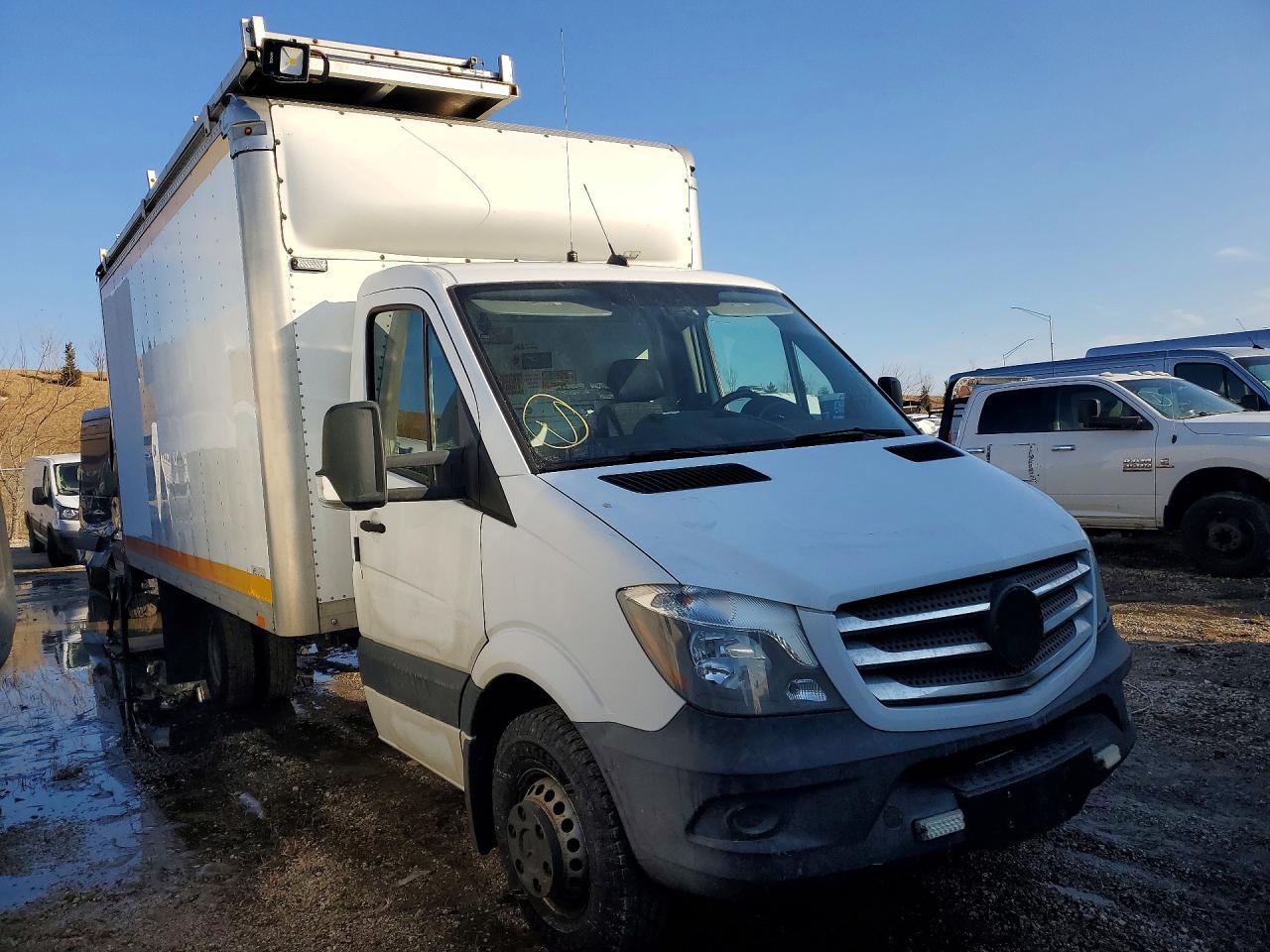 2018 Mercedes Benz Sprinter Box Truck - Фото 4