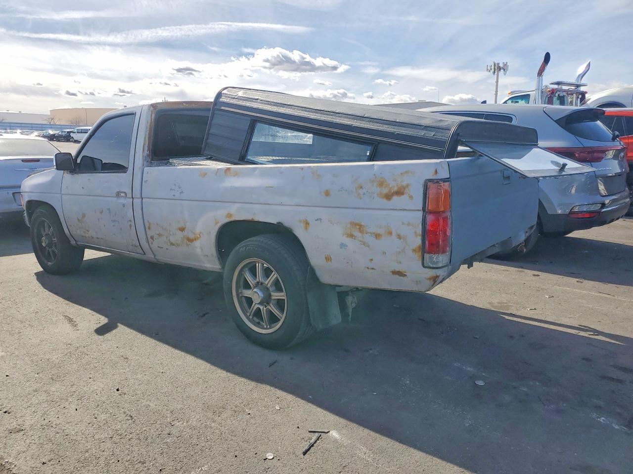 1990 Nissan D21 Long Bed - Image 2