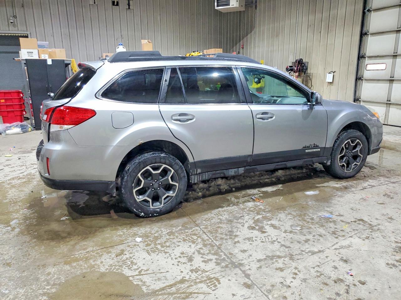 2011 Subaru Outback 2.5I Limited - Фото 3