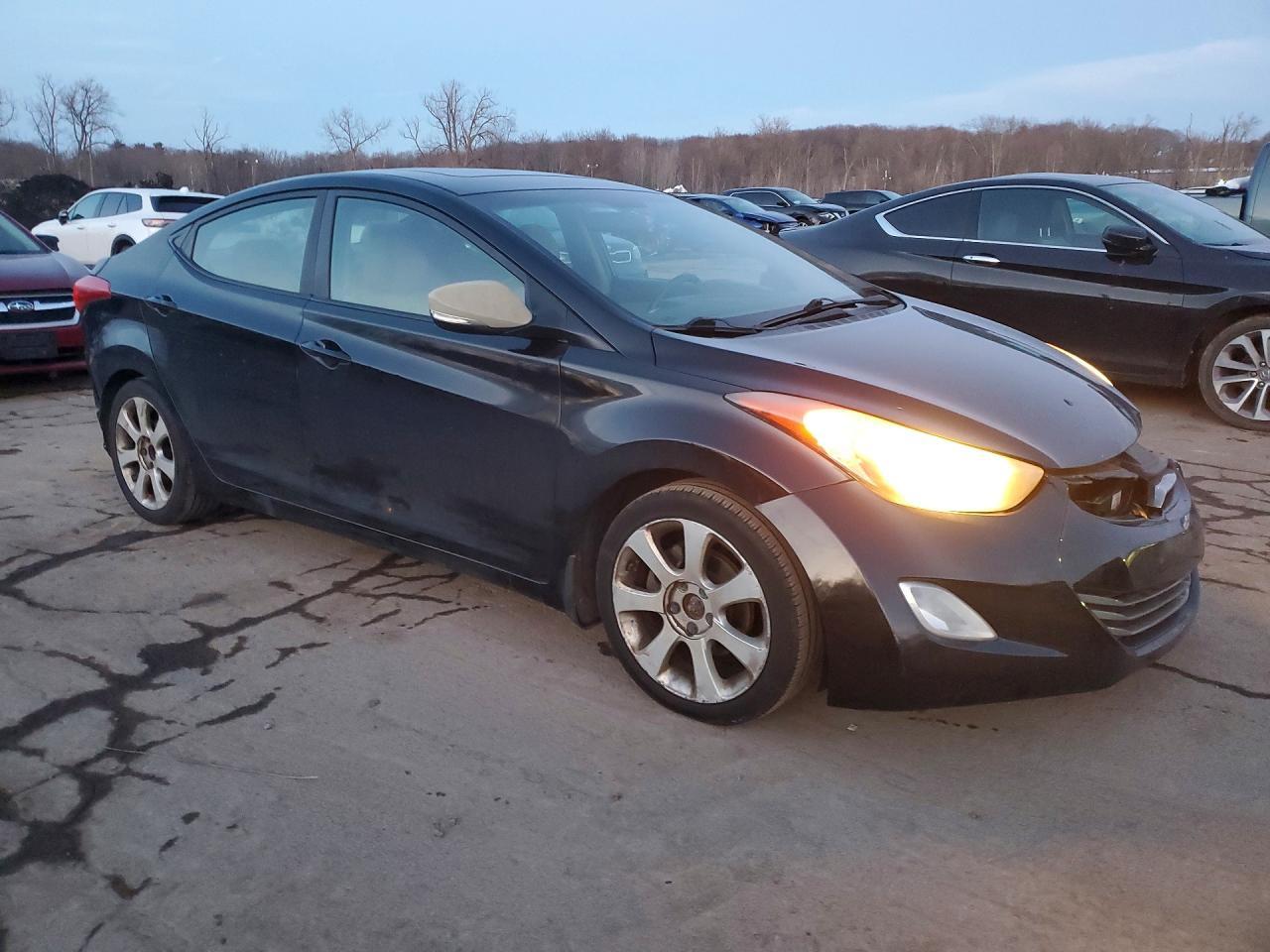 2012 Hyundai Elantra Limited - Фото 4