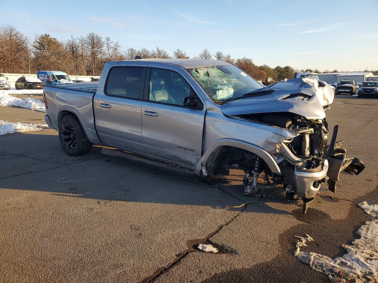 2020 Ram 1500 Laramie - Фото 4