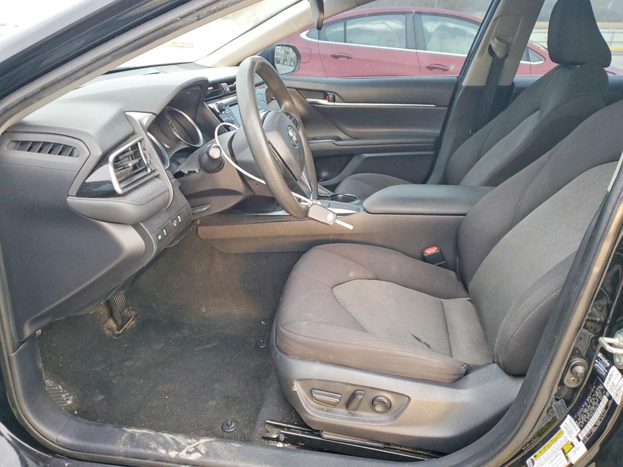 2020 Toyota Camry Le - Image 7