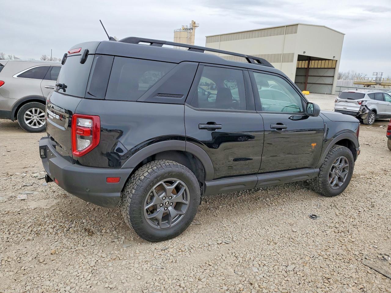 2021 Ford Bronco Sport Badlands - Image 3