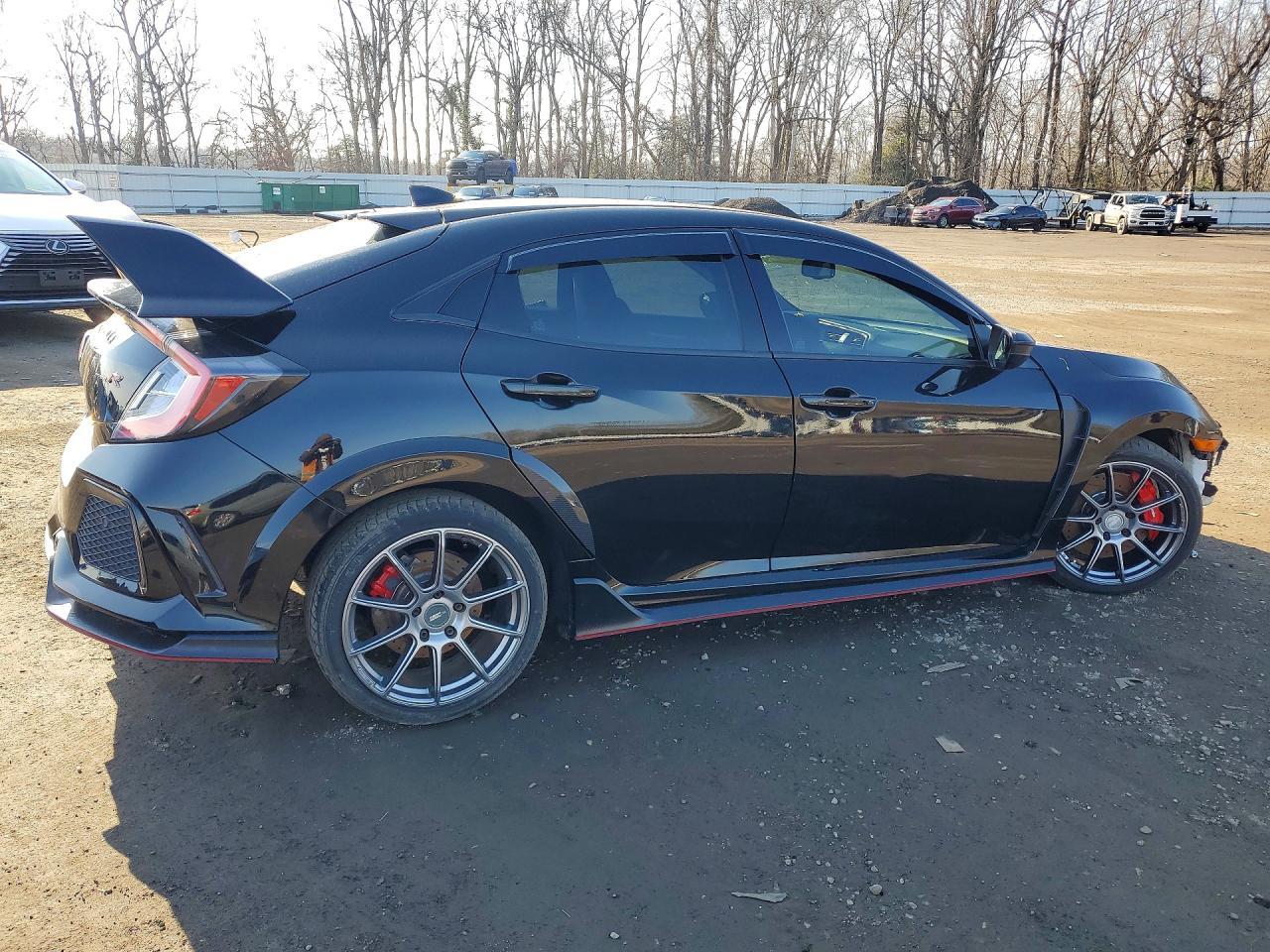 2019 Honda Civic Type-R Touring - Image 3