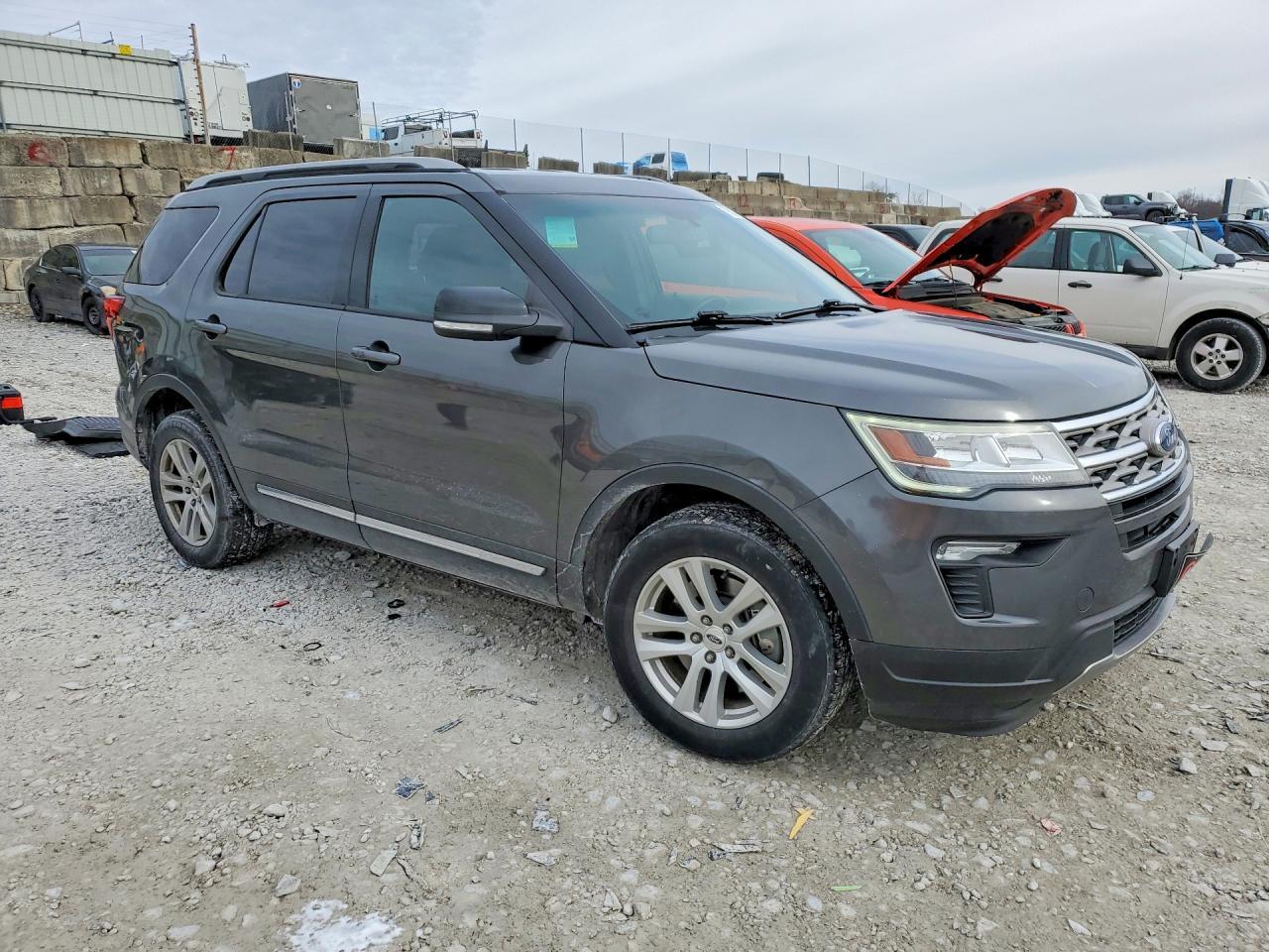 2018 Ford Explorer Xlt - Фото 4