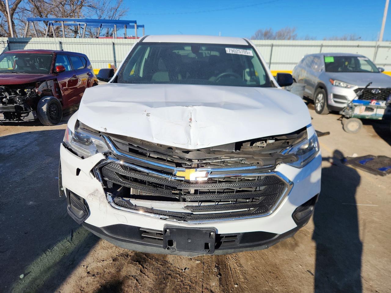 2019 Chevrolet Traverse Ls - Фото 5