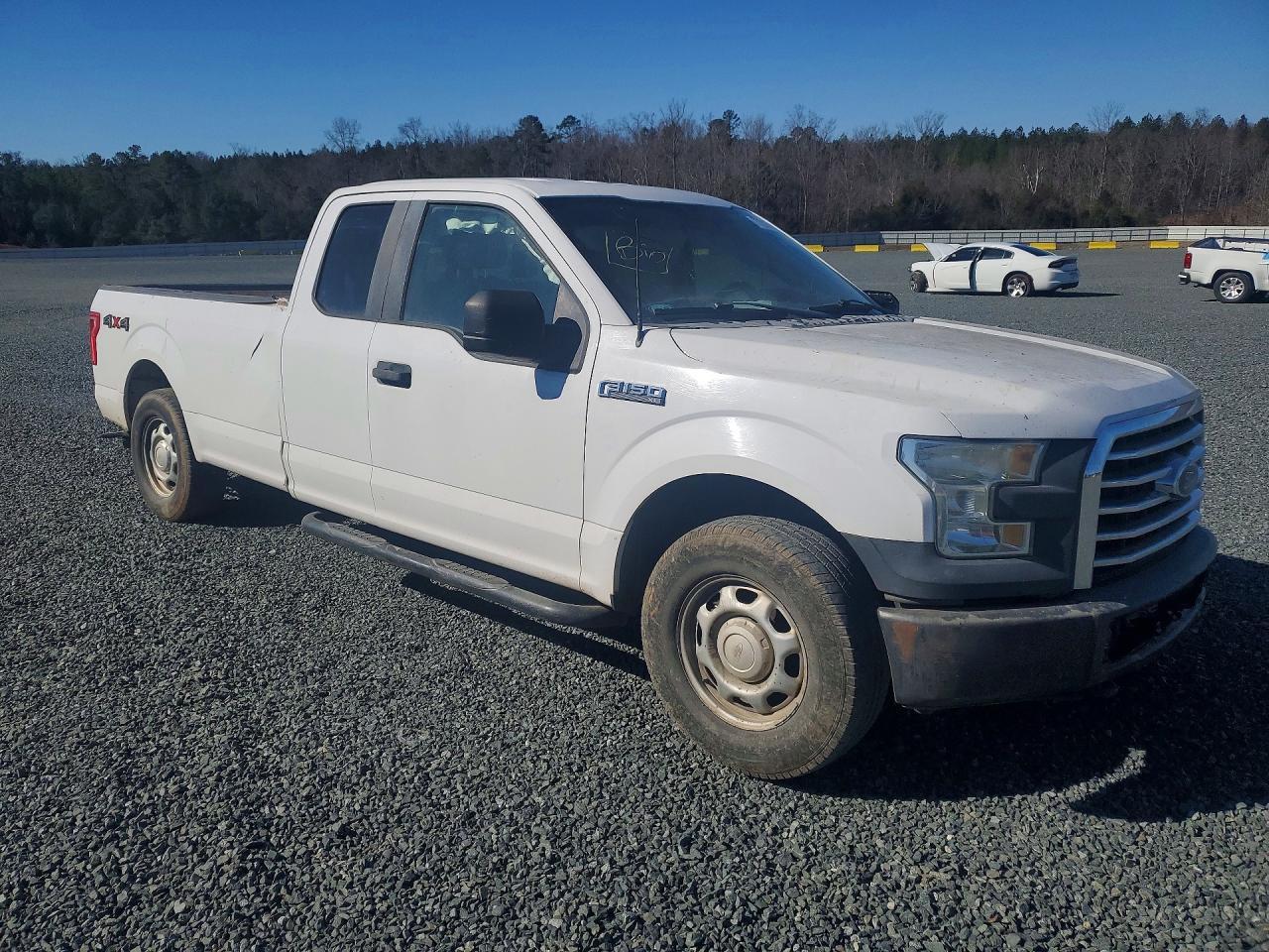 2017 Ford F150 Super Cab - Фото 4