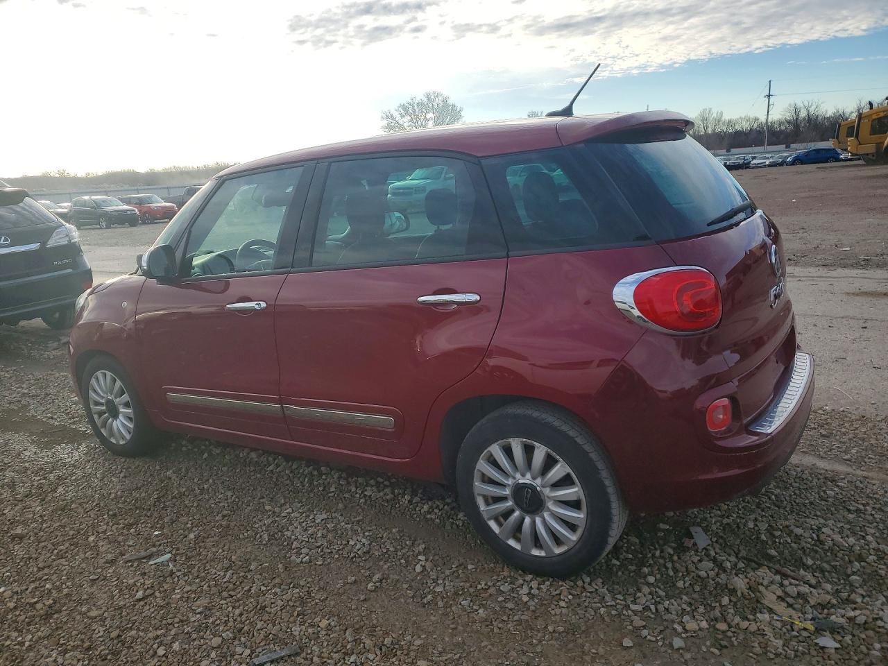 2014 Fiat 500L Lounge - Image 2