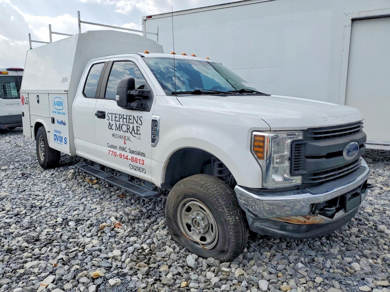 2018 Ford F350 Super Duty Utility / Service Truck - Фото 4