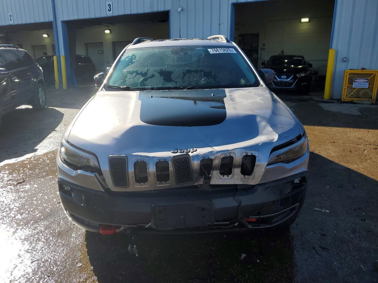 2019 Jeep Cherokee Trailhawk - Фото 5