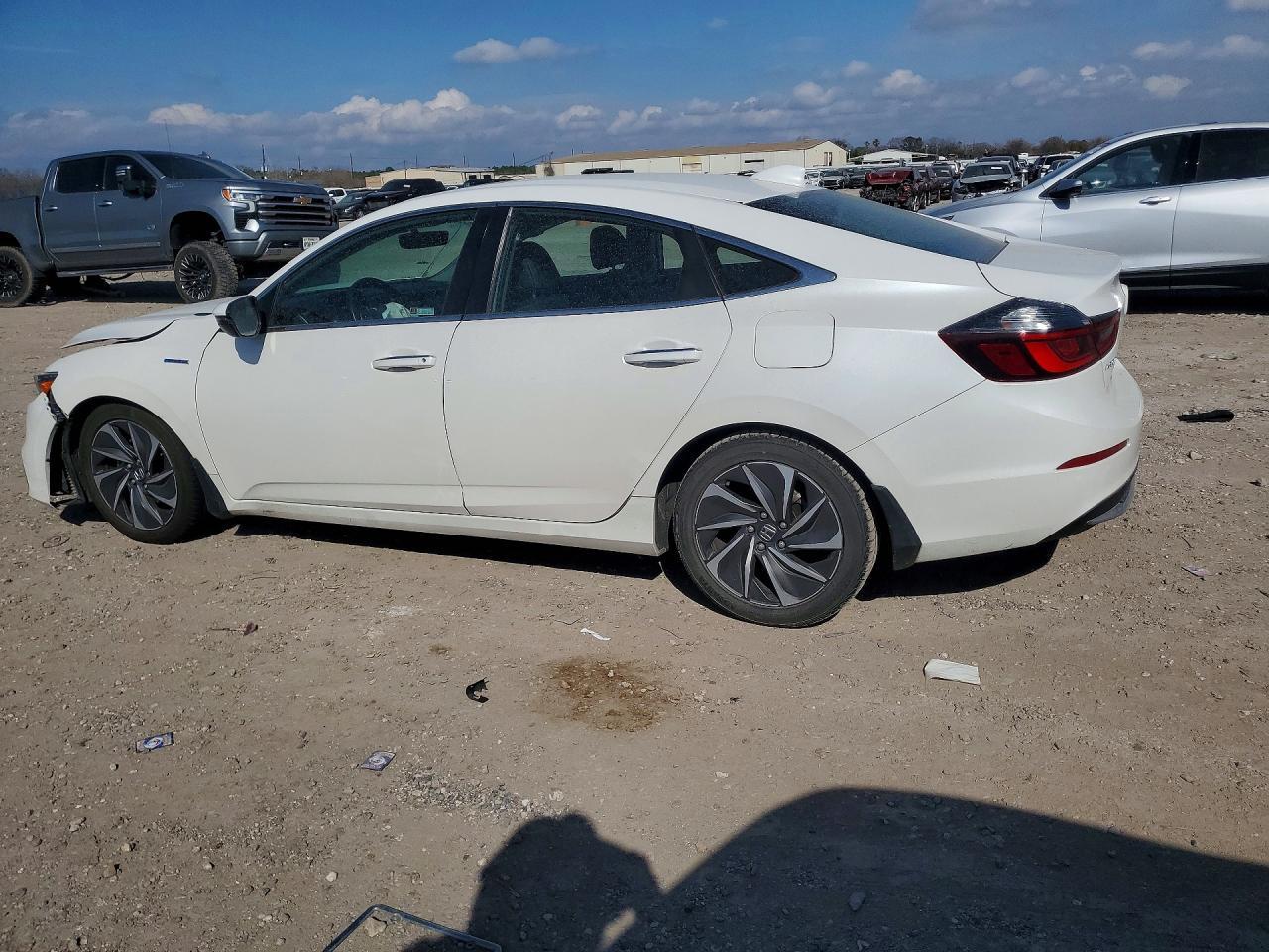 2019 Honda Insight Touring - Фото 2