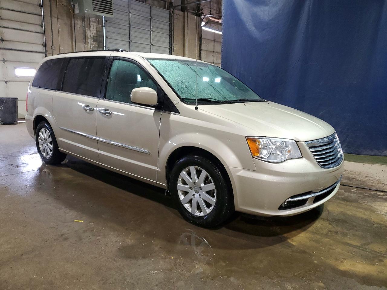 2014 Chrysler Town & Country Touring - Фото 4
