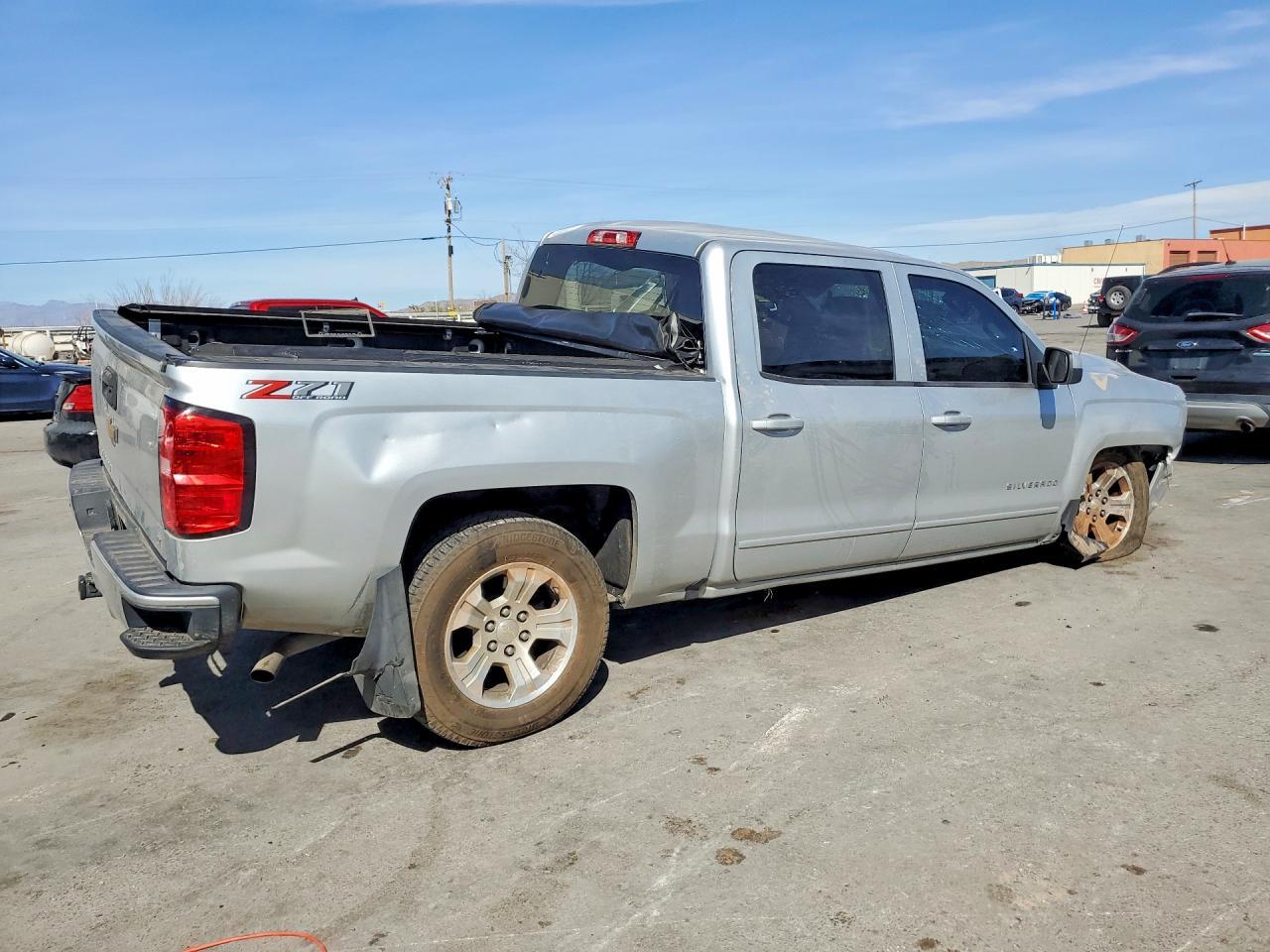 2018 Chevrolet Silverado K1500 Lt - Image 3