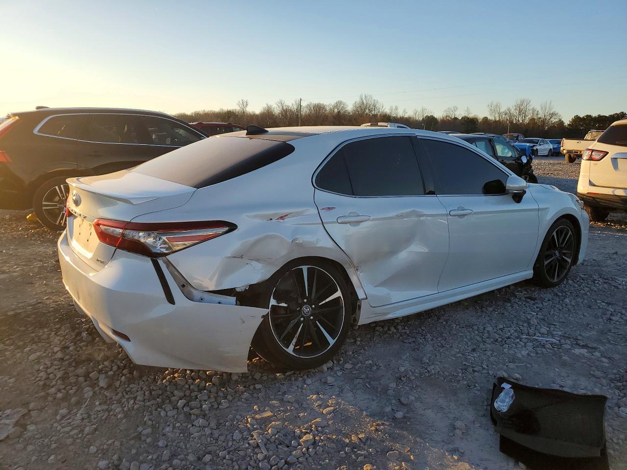 2019 Toyota Camry Xse - Image 3