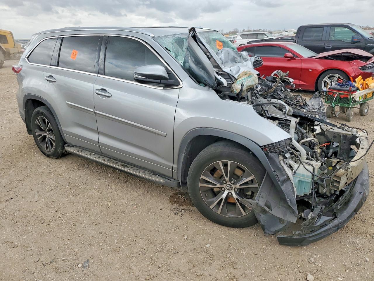2016 Toyota Highlander Xle - Фото 4