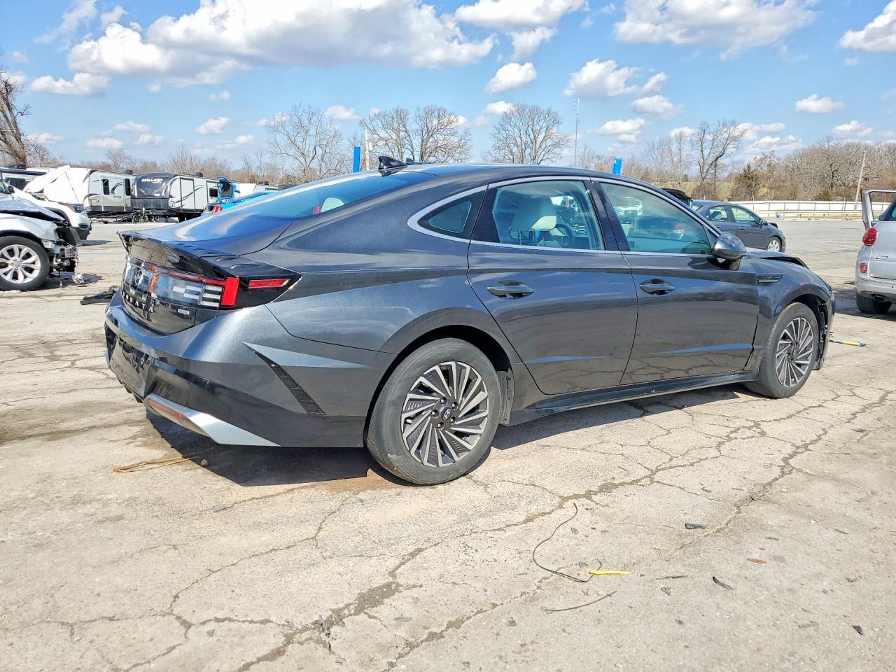 2024 Hyundai Sonata Hybrid Sel - Фото 3
