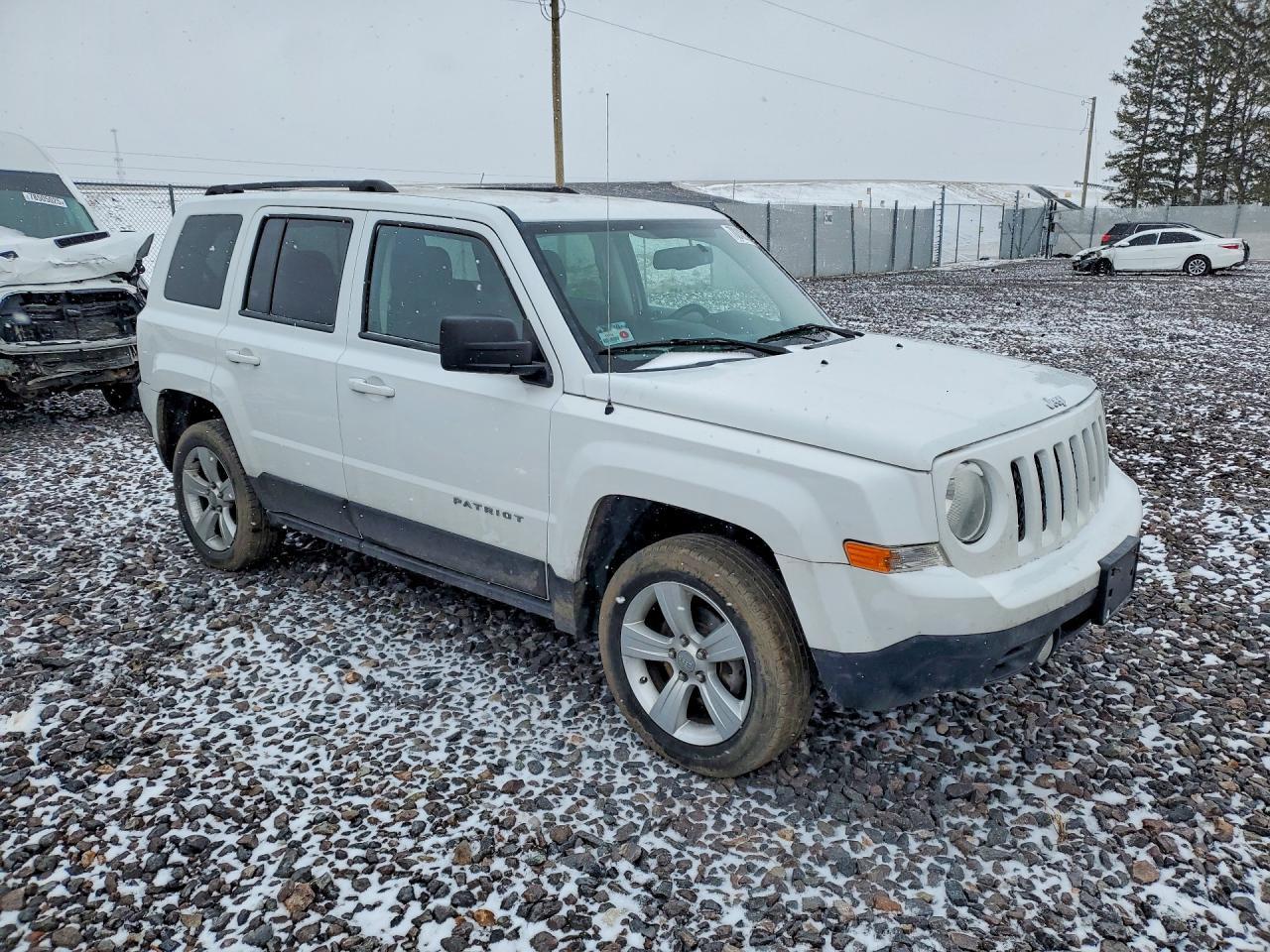 2014 Jeep Patriot Latitude - Фото 4