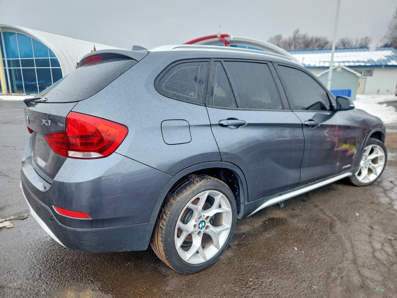 2015 BMW X1 xDrive28I - Фото 3