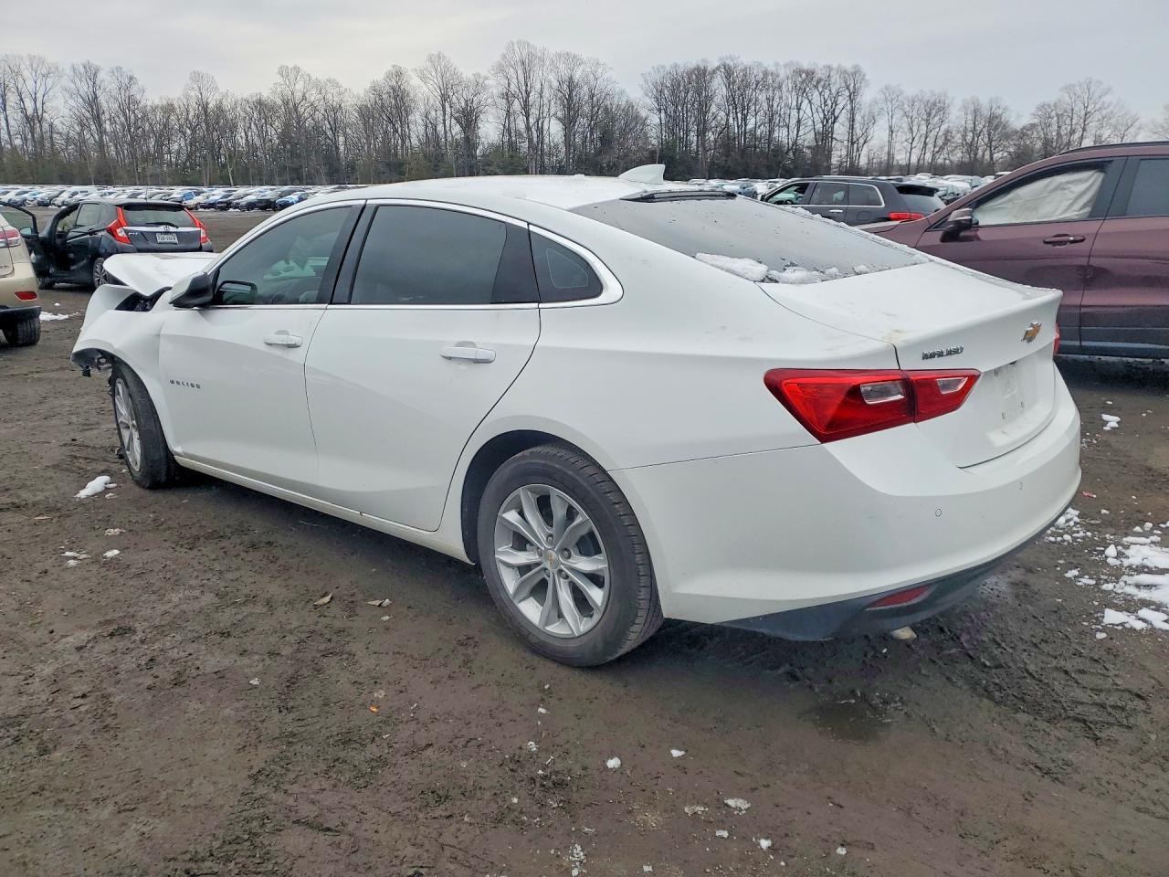 2025 Chevrolet Malibu Lt - Image 2