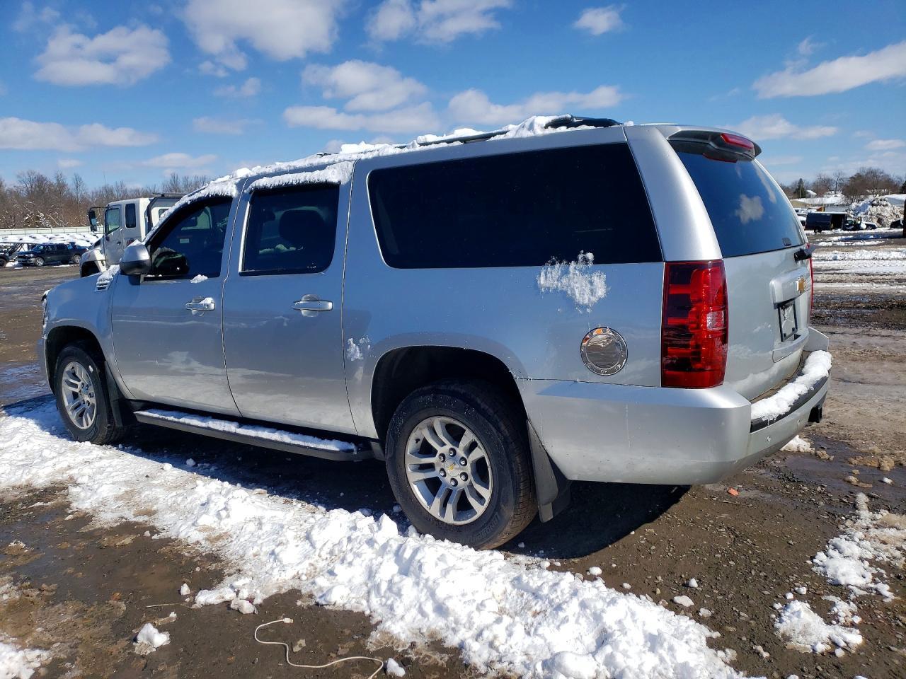 2012 Chevrolet Suburban K1500 Lt - Image 2