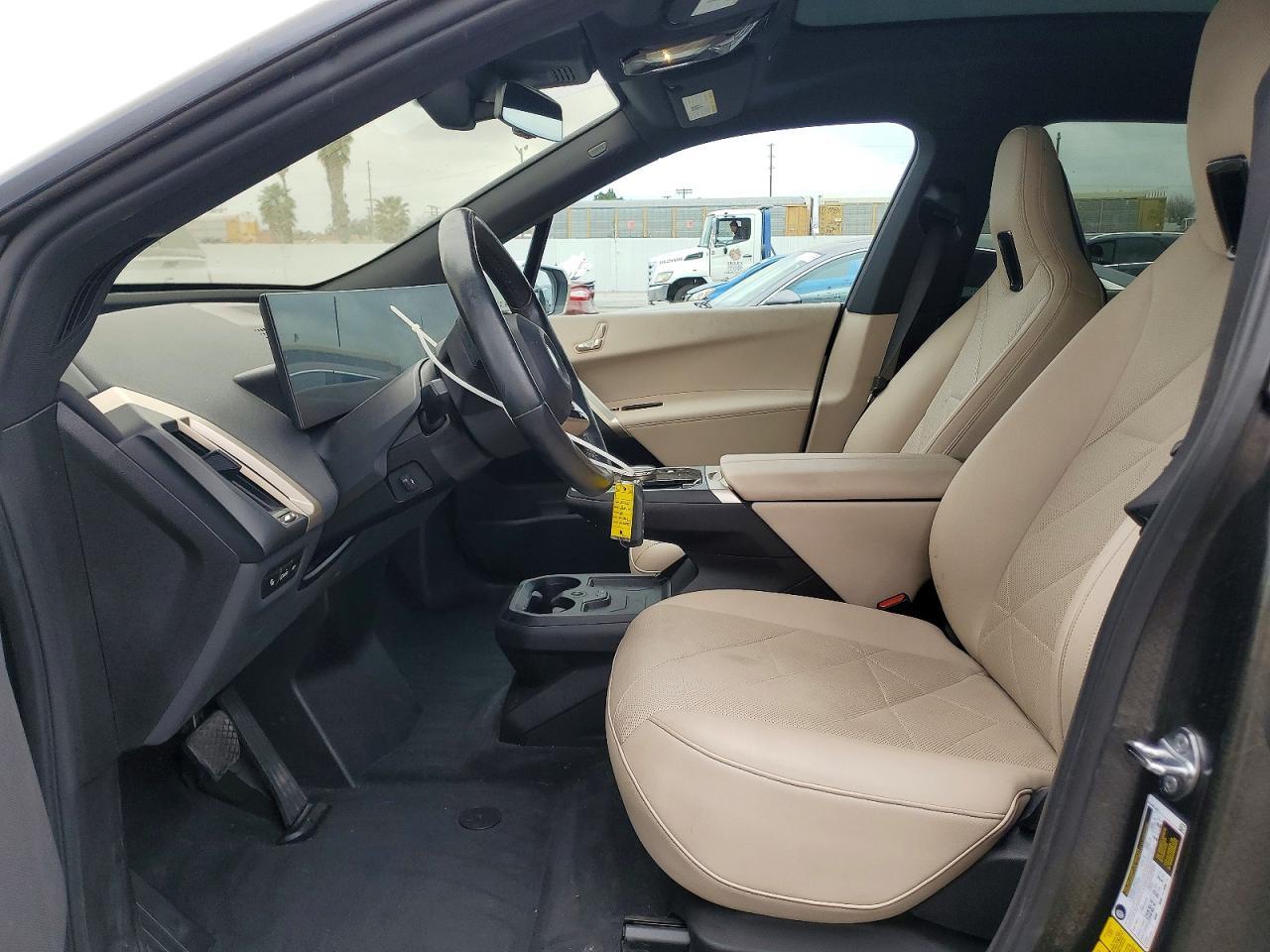 2024 BMW Ix xDrive50 - Фото 7