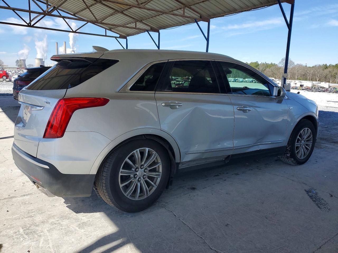 2017 Cadillac Xt5 Luxury - Фото 3