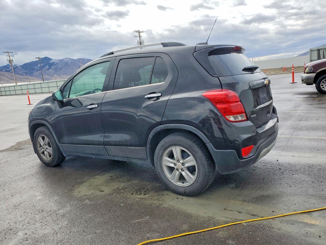 2020 Chevrolet Trax 1Lt - Image 2