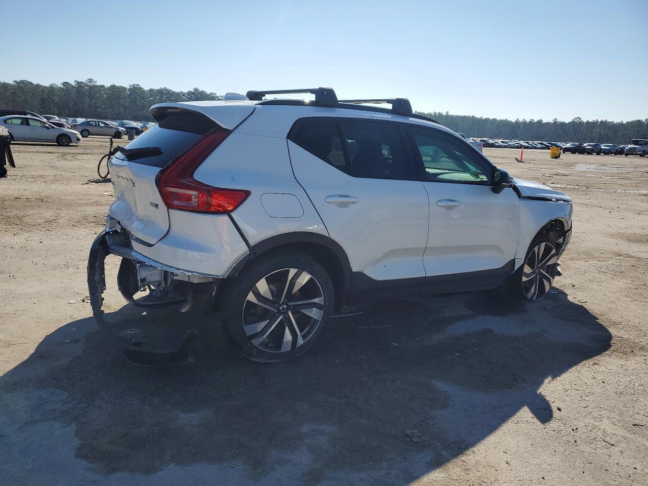 2024 Volvo Xc40 Plus - Фото 3