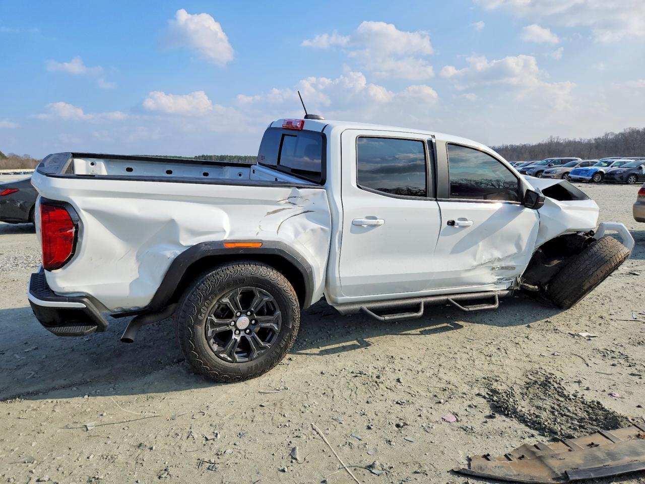 2024 GMC Canyon Elevation - Image 3