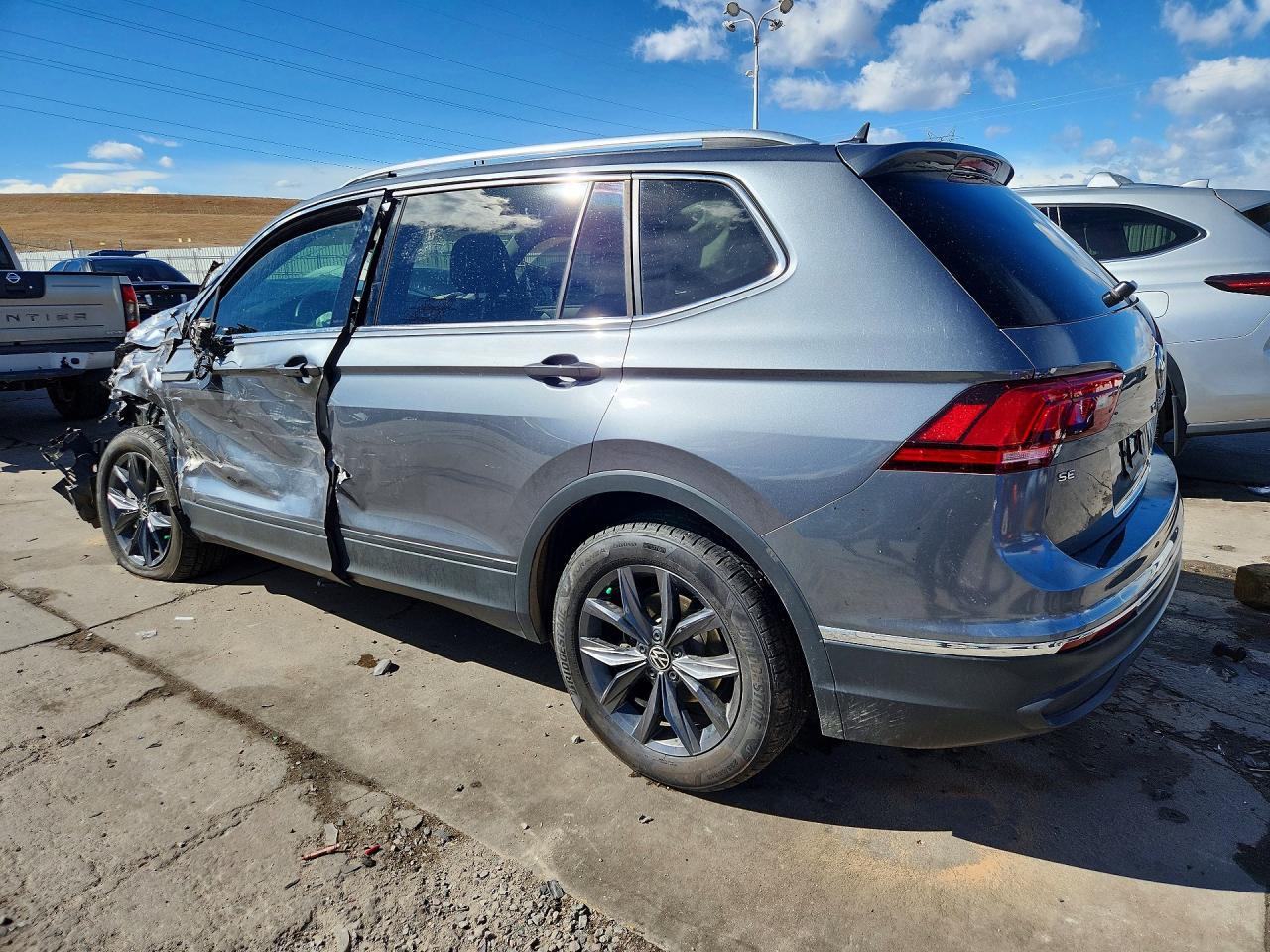 2023 Volkswagen Tiguan Se - Image 2