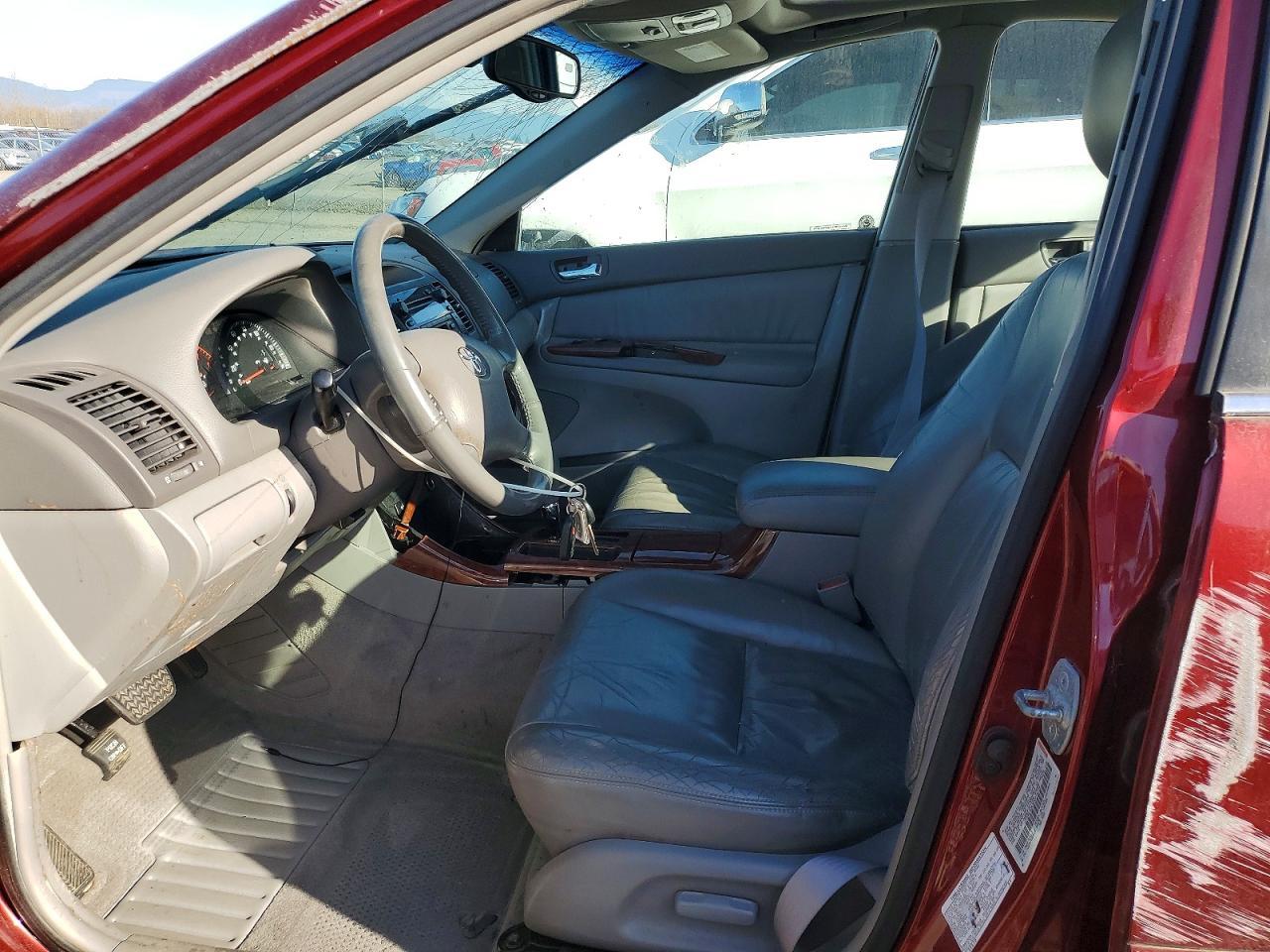 2002 Toyota Camry Le - Фото 7