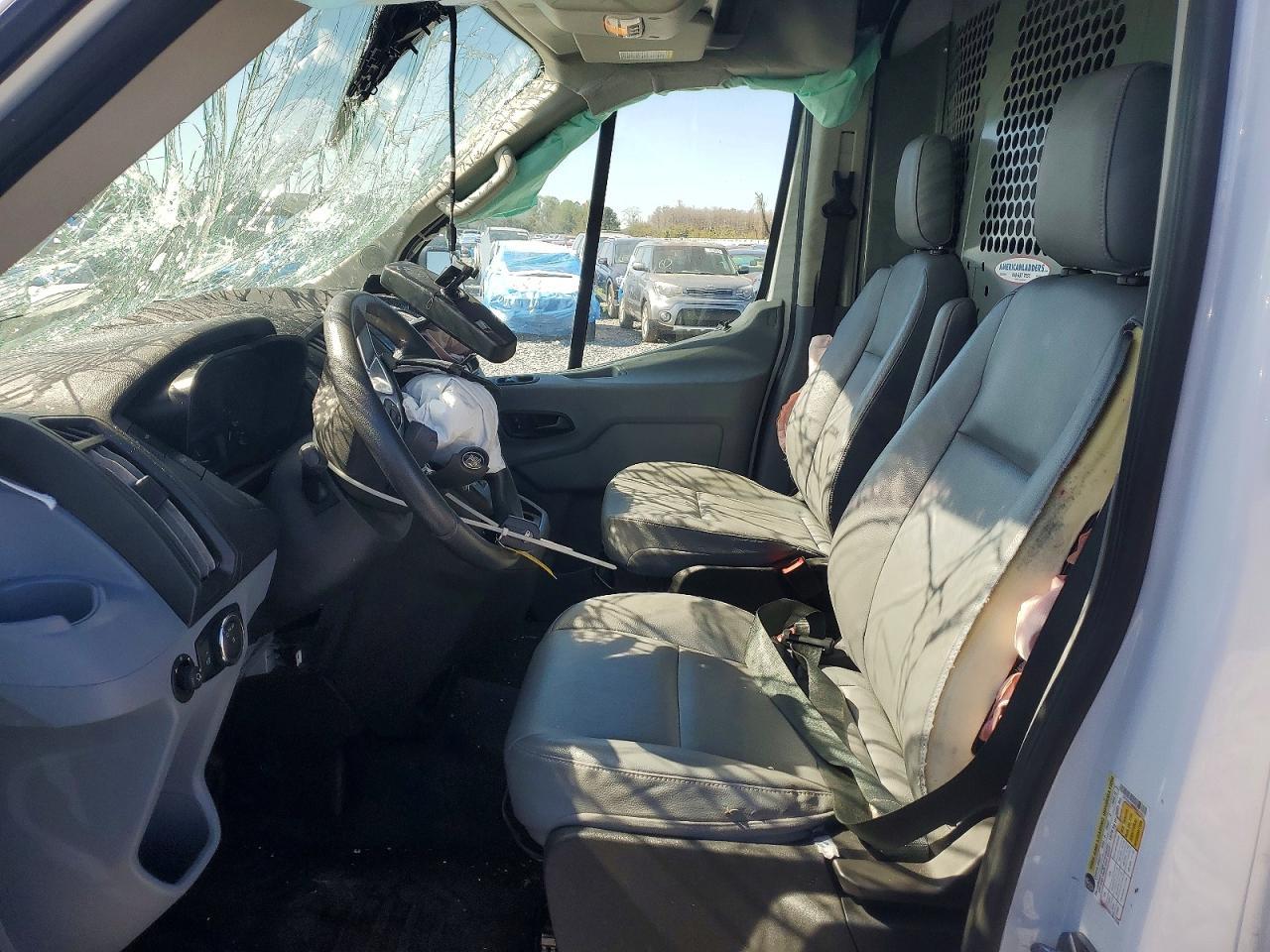 2019 Ford Transit 250 Utility / Service Van - Фото 7