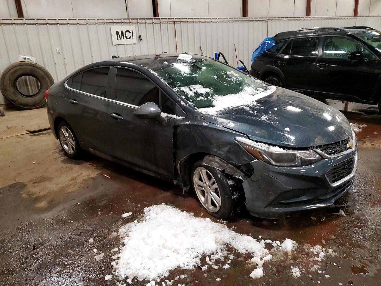 2018 Chevrolet Cruze Lt - Image 4