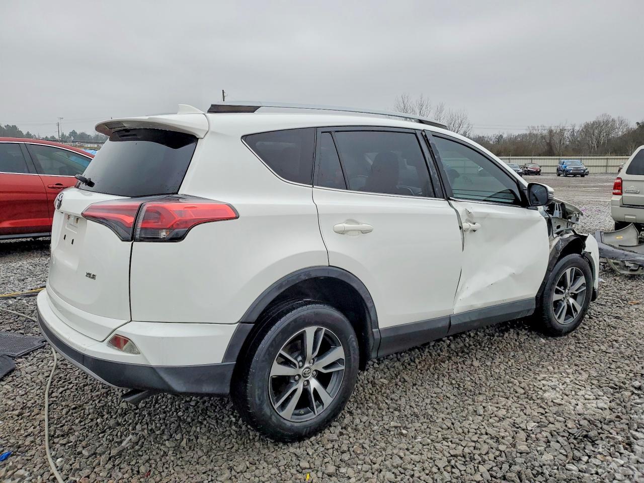 2018 Toyota Rav4 Xle - Фото 3