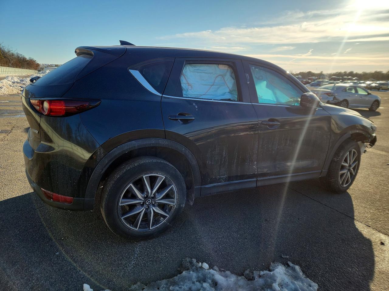 2018 Mazda Cx-5 Touring - Image 3